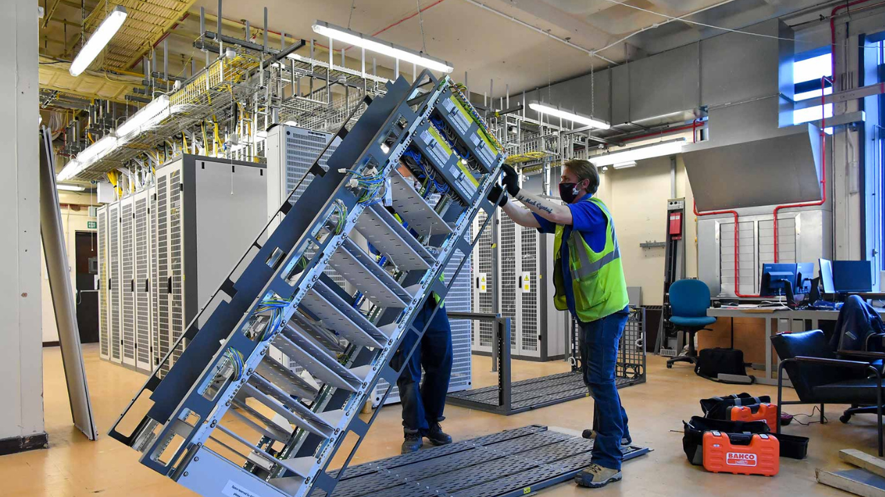 Data Center Equipment Shipping to UAE: Cost, Customs Clearance and Deployment Risks