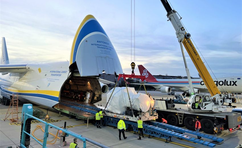 Loading-heavy-cargo-in-the-cargo-plane-using-ramp-system-and-external-crane
