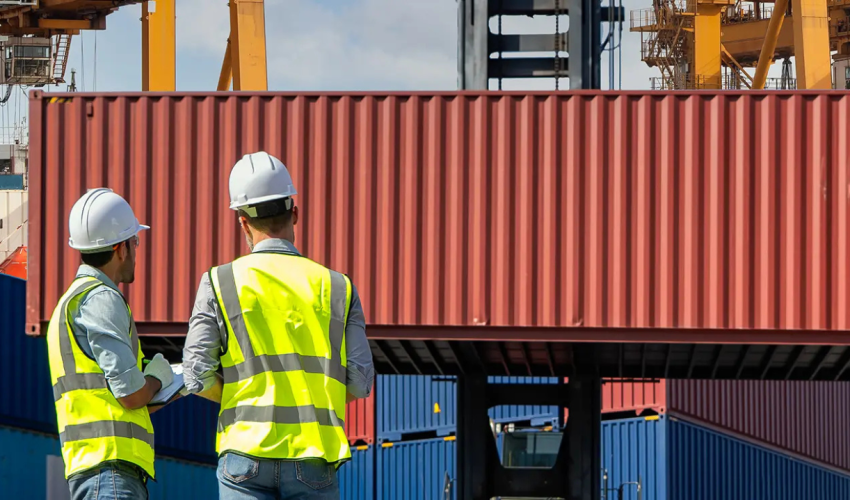 fcl-loading-at-port